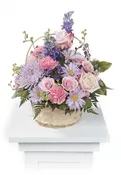 1-61-32  Celebration Basket- Medium