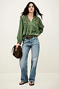 BLOUSE TILT