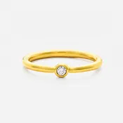 April, with Brilliant Diamond, 19k Gold