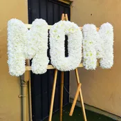 custom made letters for mom