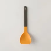 A spoon spatula that scoops everything