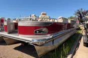 AVALON PONTOON — Lake Country Marina