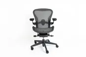 Herman Miller | Model: Aeron Remaster | Color: Graphite | Office Chair