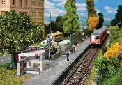 Faller 120240, HO Scale Modern Bus/Light Rail Shelter w/Platform, Kit, 1-3/8 x 1-3/8 x 1-1/4