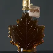 Maple Leaf Glass Bottle 25 oz.