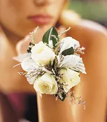 3 White Mini Roses Wristlet