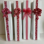 DECORATED BOX WITH 1 DOZEN ROSES