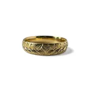 Comfort Fit 18k Gold Wedding Band with  Hand Engraving