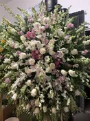 32. Funeral spray