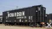 Rivet Counter HO Scale Thrall 5750 Carbon Black Covered Hopper 1970s Version, Sid Richardson/Billboard Lettering