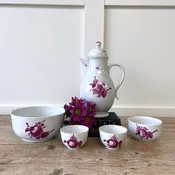 An Early 19th or 18th Century Dresden Porcelain Coffee set