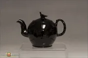 An Antique English Jackfield Teapot and cover with bird knop, c1780-90