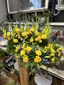 Fresh flowers designed to be placed behind and infront of the urn. — White Pine and Petals  Flowers, Weddings, Plants and Gifts Roscommon Higgins Lake