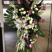 Simply elegant standing spray