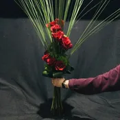 Exquisite Red Rose Bouquet - Perfect for Romantic Occasions — A1 Flowers