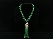 Green Agate & Parrot — Exquisite Jewelry