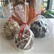 GOURMET CARAMEL APPLES