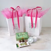 Chocolate Gift Set | Luxury Chocolates & Candle Gift — Rouvalis Flowers & Gardens | Boston & Winchester Flower Delivery & Boutique