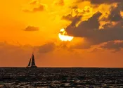 Hawaii Nautical Oahu – Sunset Sail