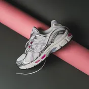 MENS ASICS | Gel-Stratus MC (White/Rasberry)