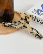 5” Light Tortoise Classic Hair Clip