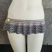 Heart of Arrow Skirted Bottom