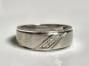 10KT White Gold Diamond Wedding Band Size 7.5