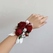 Classic Corsage in Red