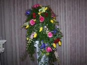 2-48-12 Unique Cascading Floral