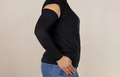 Onyx Gradient Compression Arm Sleeve