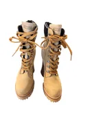 6 MOSCHINO Boots