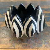 Black and White Diamond Resin Stretch Bracelet — Favor & Hotcakes Design