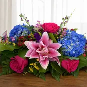 COLORFUL OBLONG CENTERPIECE