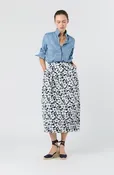 Ann Mashburn Belle Matalasse Skirt - Navy/Pearl