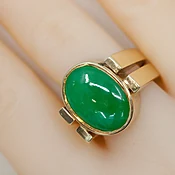 1980s 14K Oval Cabochon Jadeite Jade Ring AGL Certified A Jade — New Pagoda Specialty