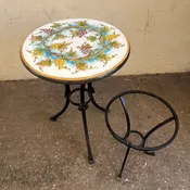 20” Italian Volcanic Table – Grapes on Medium Blue