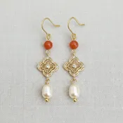 Filigree Clover Pearl and Agate Stud Earrings