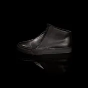 K8 / ALL BLACK / UNISEX LEATHER SNEAKER