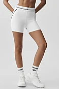 4" Airbrush High-Waist Heart Throb Short - White/Black