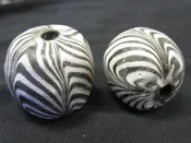 Black and White Large New Majapahit Glass Beads – 30 mm trade beads