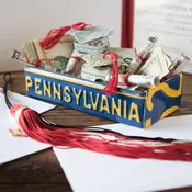 A LICENSE PLATE TRAY - Class of 2025 Graduation Money Holder