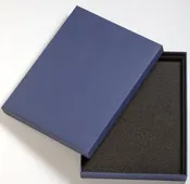 Plaque Box, Presentation