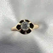 14K Yellow Gold Antique Ring with White Diamond – Timeless Elegance for Women, Size 5.75