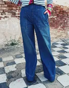 FREE PEOPLE: BREEZY DENIM PULL ON - COBALT