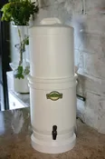 Aquacera LP4 Gravity Water Filter System with 2 Imperial CeraMetix Filters