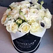 Bella box with white roses and anemone