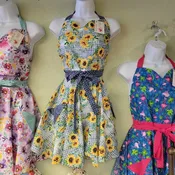 Adult Apron Circle Sunflower on Blue