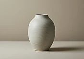 The Horizon Vase — RentQuest