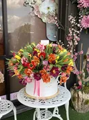 200 Tulips Grand Box