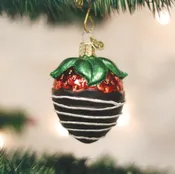 Chocolate Strawberry Ornament – Old World Christmas Treat